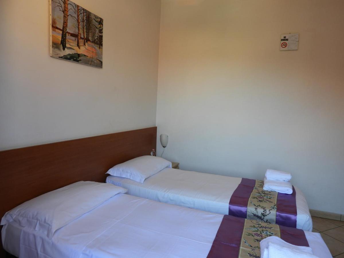 B&B Isola Фиумичино Екстериор снимка